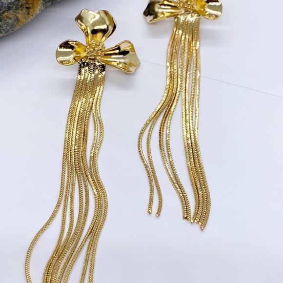 NEW Floral Fringe Earrings - Picture 7 of 14